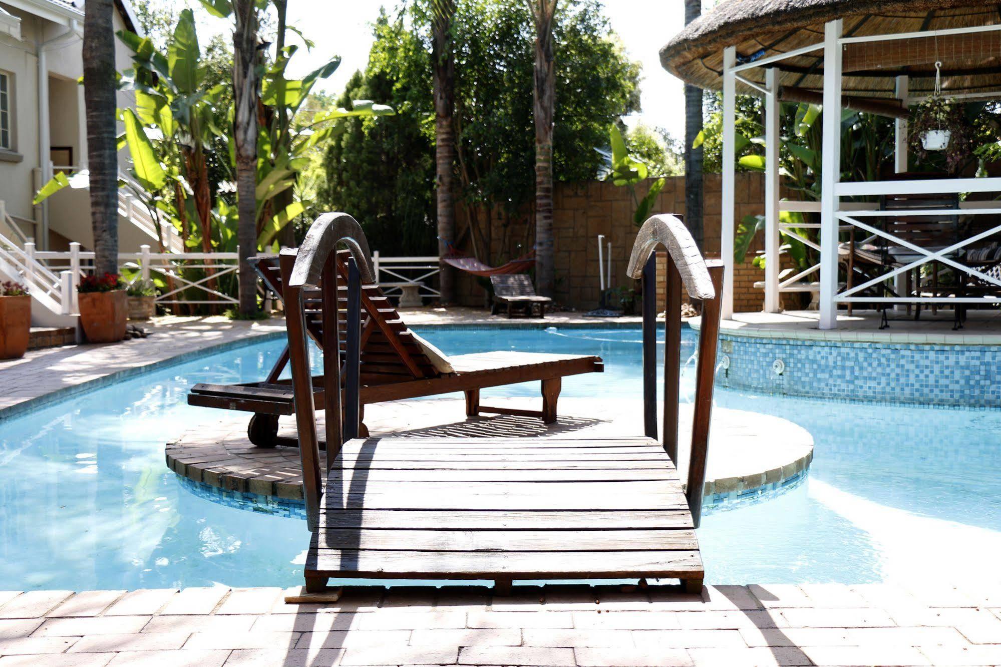 Summerview Guest Lodge Johannesburg Exterior photo
